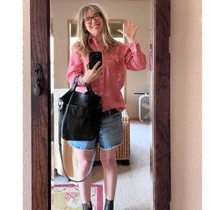 Cult Favorite Latico Bianca in Black!